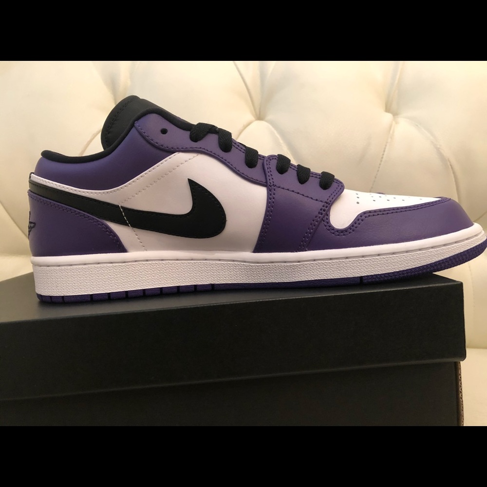 Jordan 1 Low Court Purple